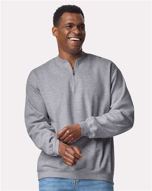 Unisex Softstyle® Midweight Quarter-Zip Sweatshirt Gildan SF008