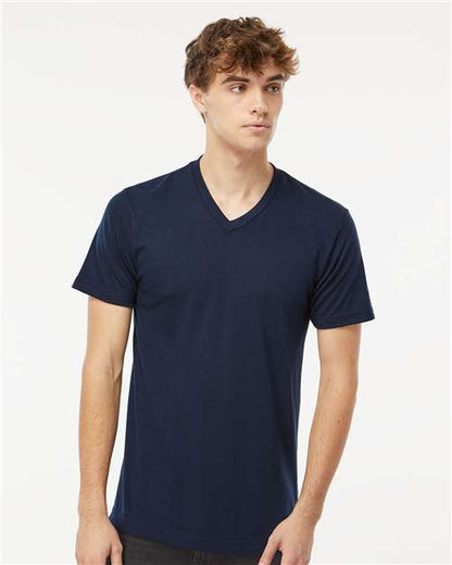 Deluxe Blend V-Neck T-Shirt M&O 3543